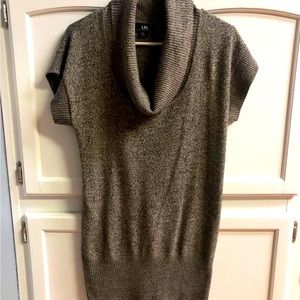 Brown short sleeve sweater dress, 3 $10 items for $20